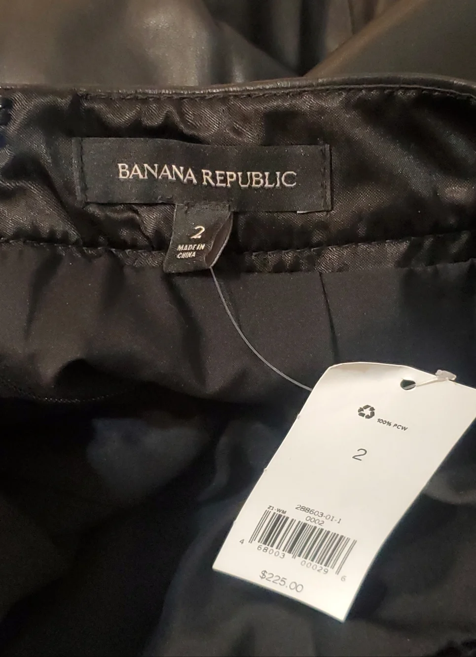 Banana Republic Women's Black Lamb Leather Tulip Hem Mini‎ Skirt Size 2